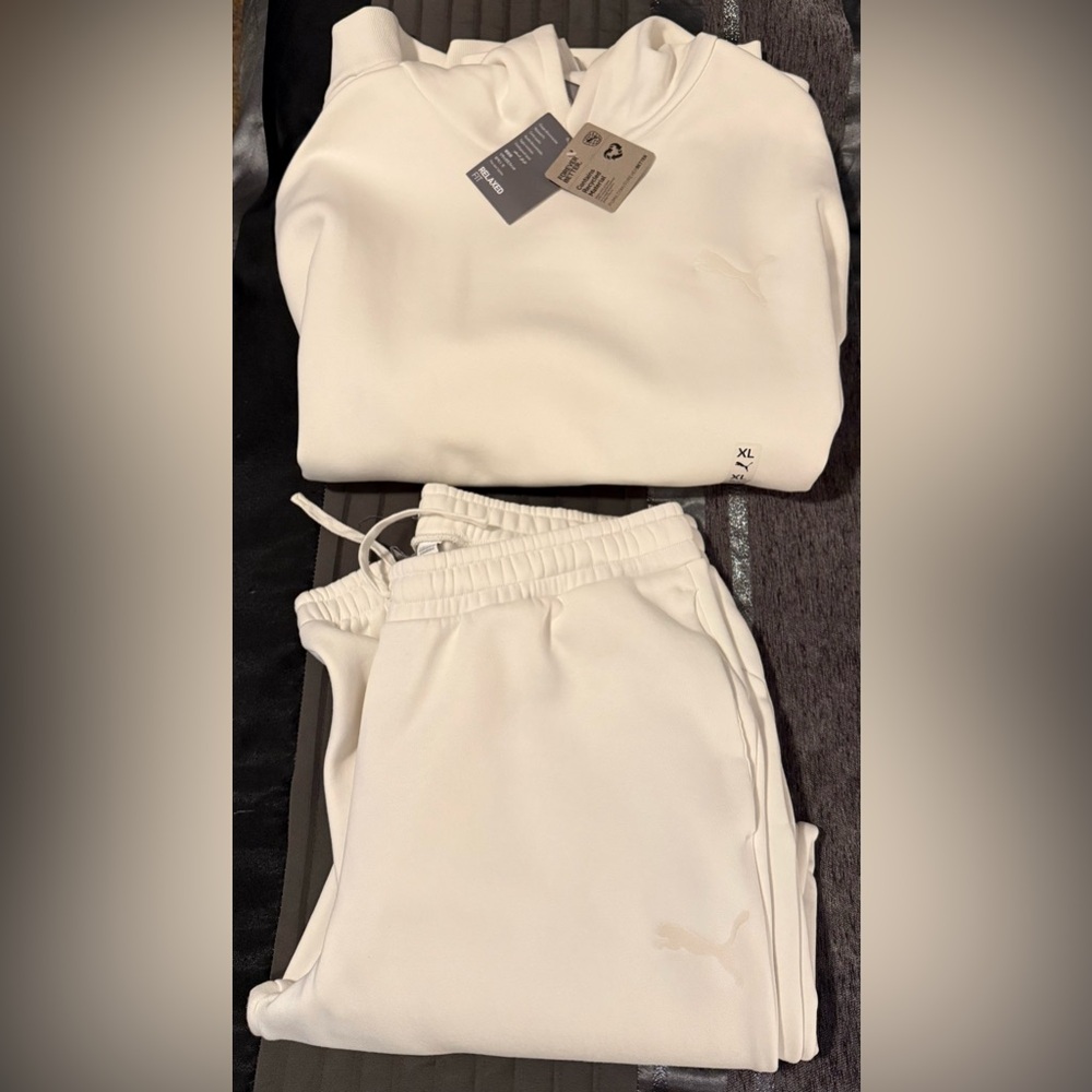 Puma Men's White Hoodie Sweater and Pants set. Purchased separately.